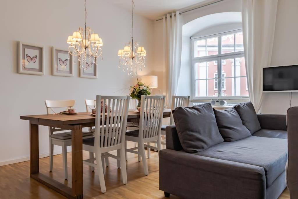 Ferienwohnung Rodtsches Palais 6 Меерсбург Екстериор снимка